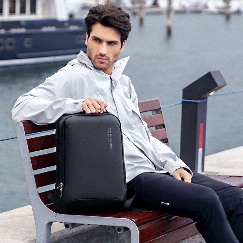 Mochila Profession Mark Ryden Slim para Notebook Impermeável com Porta USB