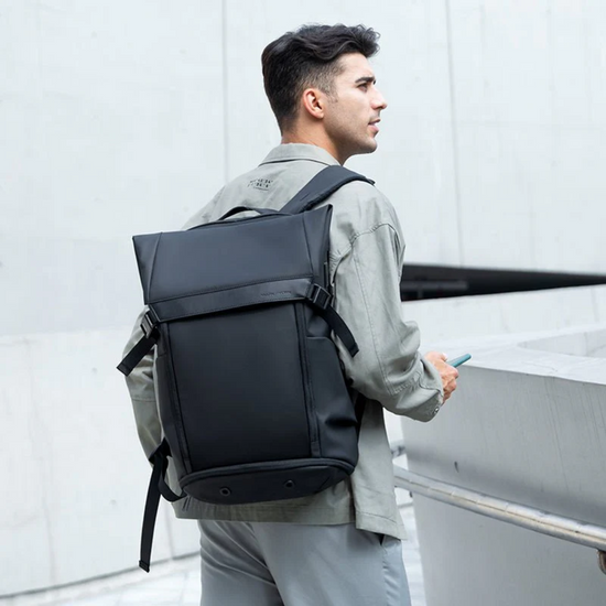 Mochila Urban Travel Mark Ryden Expansível 36l para Viagens e Notebook 17.3