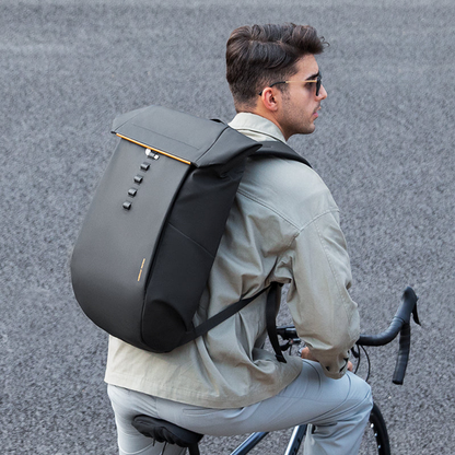 Mochila Unique Desgin Premium para Viagem Expansível 24l A 28l e Notebook 17.3" Crush Mark Ryden