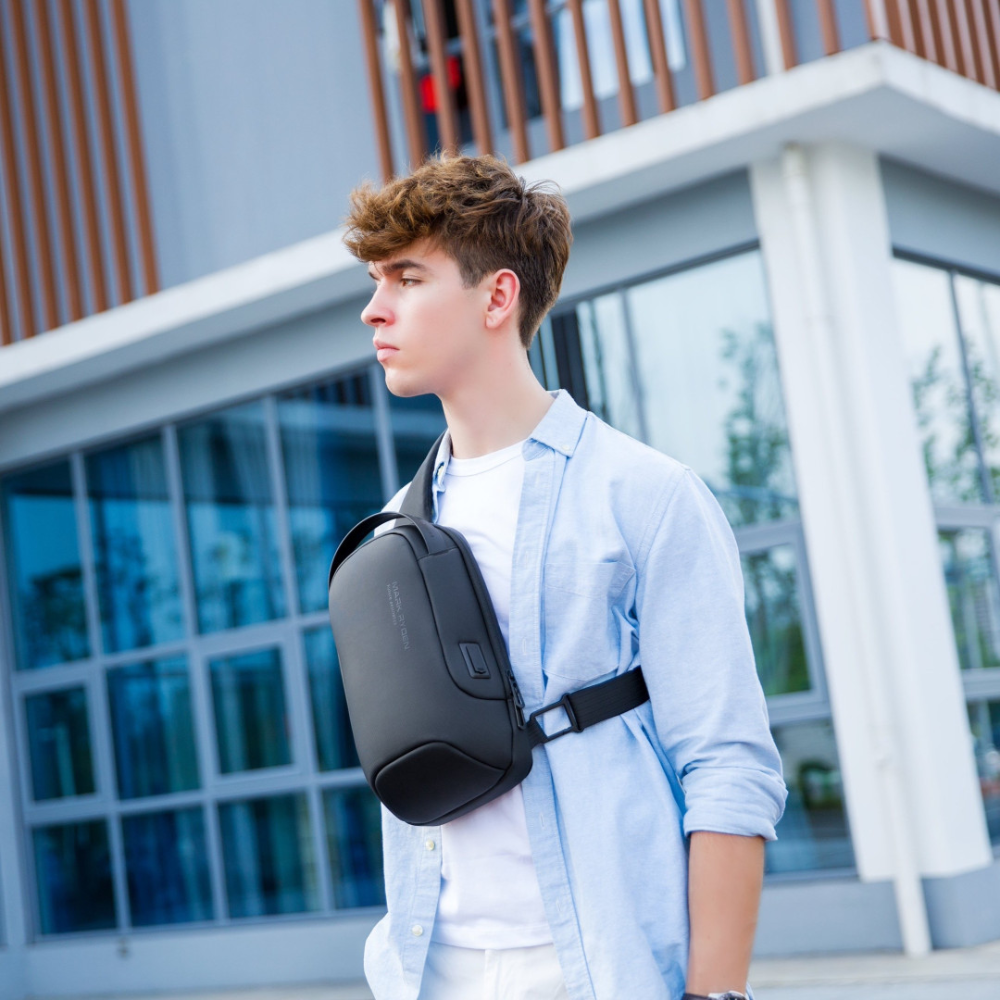 Bolsa Transversal Mensageiro Masculina Impermeável com porta USB Mark Ryden Torino