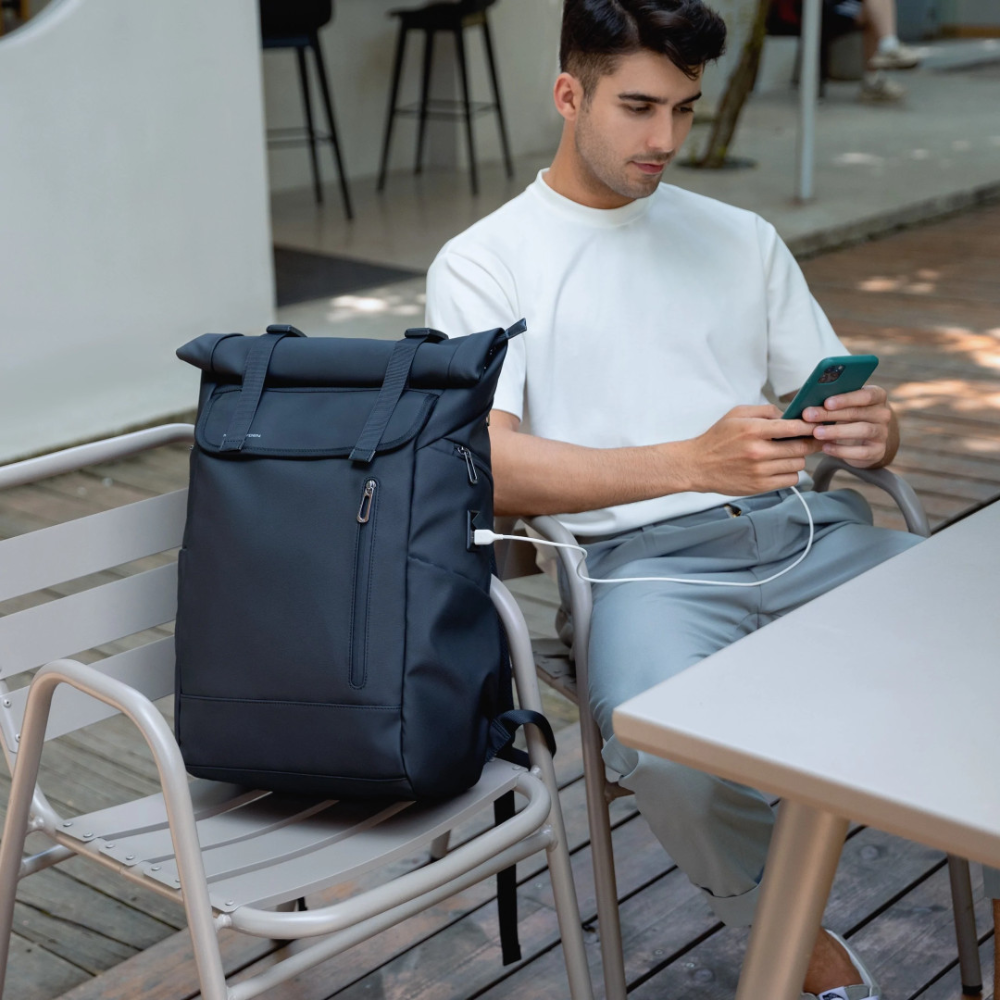 Mochila Viagem Expansível Capacidade 29L para Notebook 17.3" com porta Usb Mark Ryden Switch